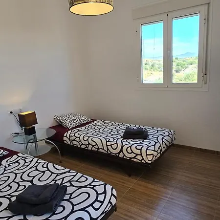 Villa Con Piscina Privada, A 35 Km De Playas, Vistas A La Montana, Wifi *