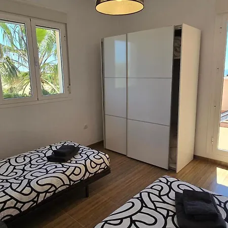 Con Piscina Privada, A 35 Km De Playas, Vistas A La Montana, Wifi
