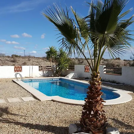 Villa Con Piscina Privada, A 35 Km De Playas, Vistas A La Montana, Wifi *
